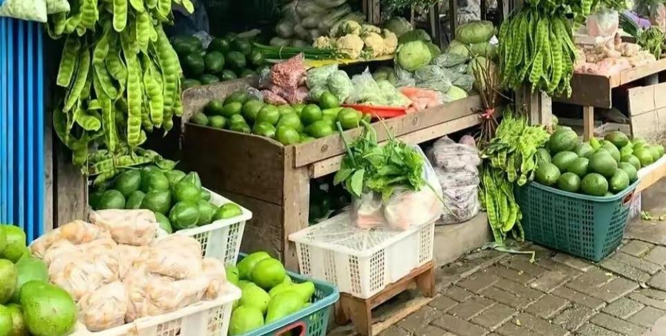 Pergerakan Harga Sembako di Jawa Timur Pasca-Lebaran