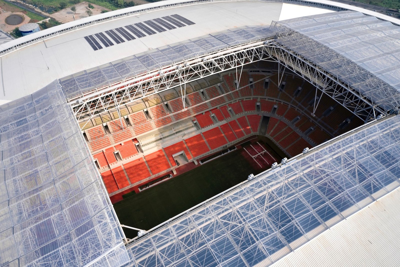 Kondisi Lapangan Jakarta International Stadium Dinilai Membaik, Tapi Masih Butuh Perbaikan