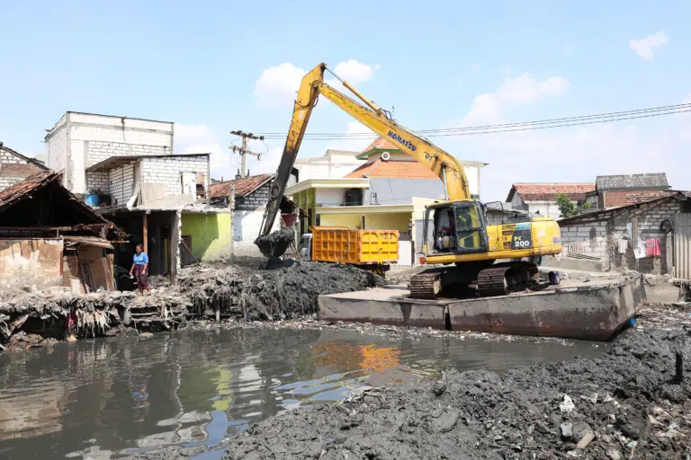 Kali Krembangan Seharusnya 28 Meter! Fakta Hukum Ini Bikin Publik Terkejut
