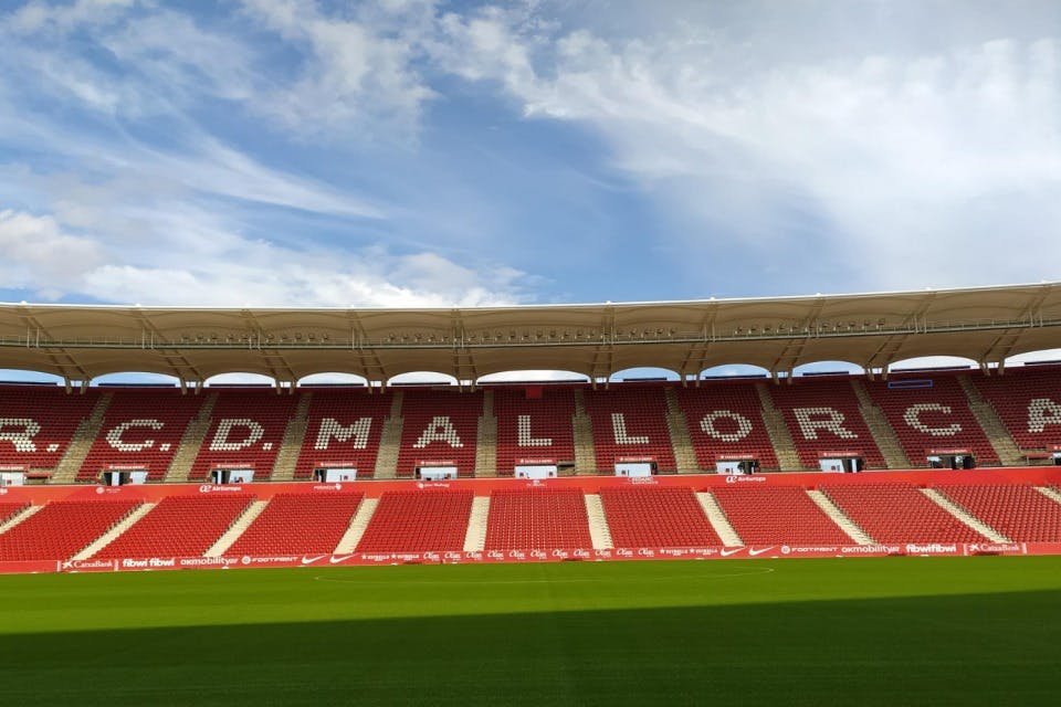 Pengantian spektakuler untuk Mallorca: suporter ubah Son Moix menjadi api panas