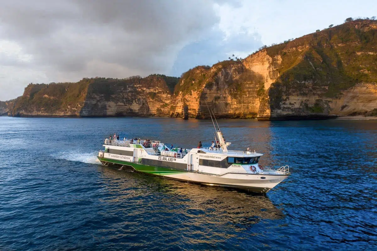 Jadwal dan Harga Tiket Kapal Feri Lintas Lombok-Bali