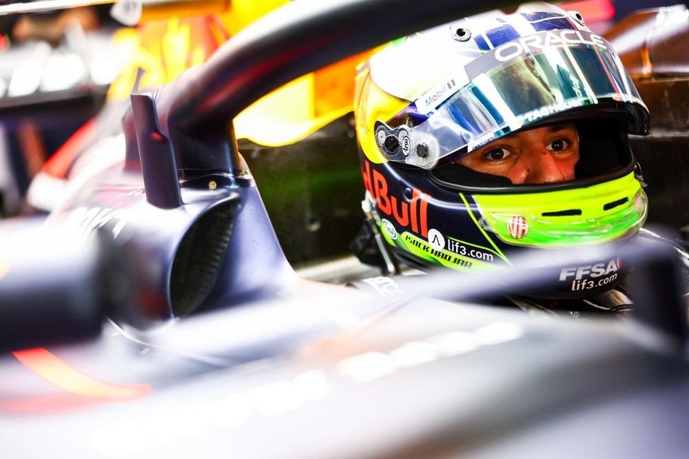 Isack Hadjar , Red Bull Racing