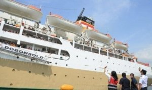 keberangkatan-kapal-Makassar-Sorong-KM-Dobonsolo-dan-KM-Gunung-Dempo.jpg keberangkatan kapal Makassar Sorong KM Dobonsolo dan KM Gunung Dempo