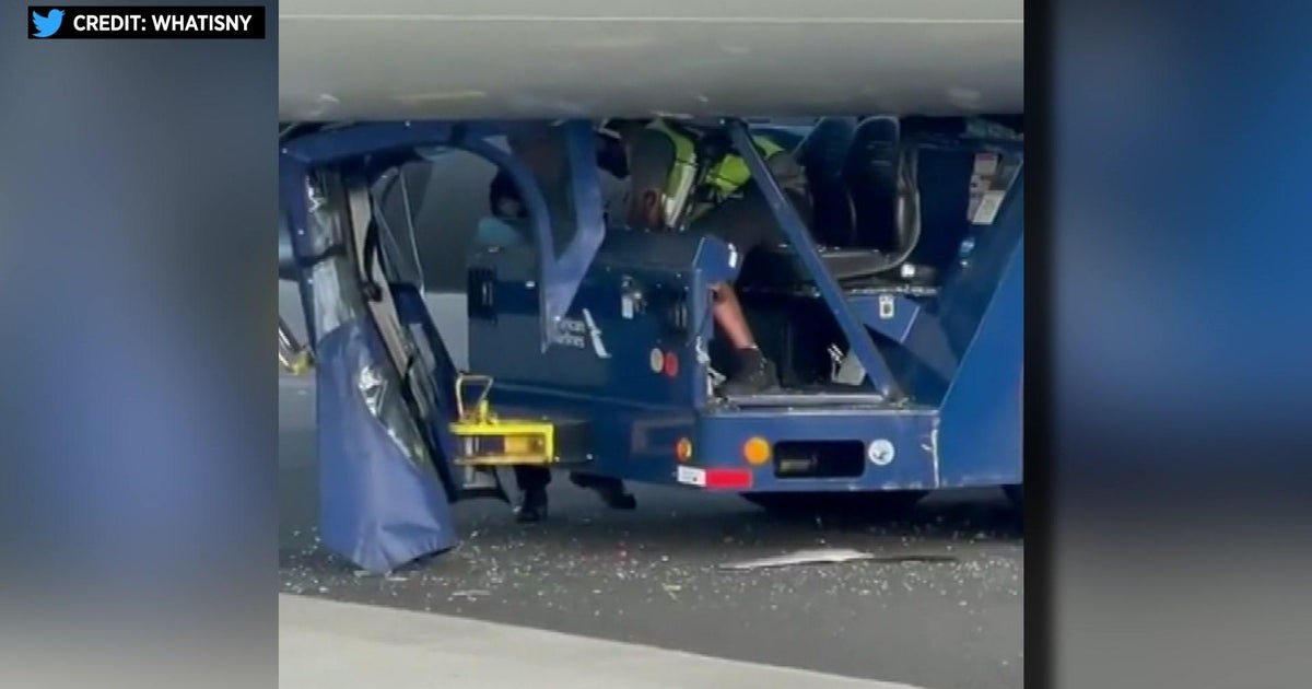 Kecelakaan di Bandara LaGuardia yang Menewaskan Dua Pilot