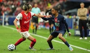 Strasbourg ,Reims ,Piala Prancis