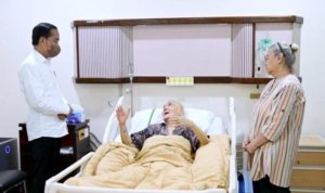presiden kunjungi try sutrisno