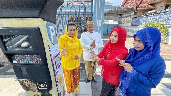 Inovasi Layanan Publik di Kota Surabaya 1 Sistem Parkir Kota Surabaya