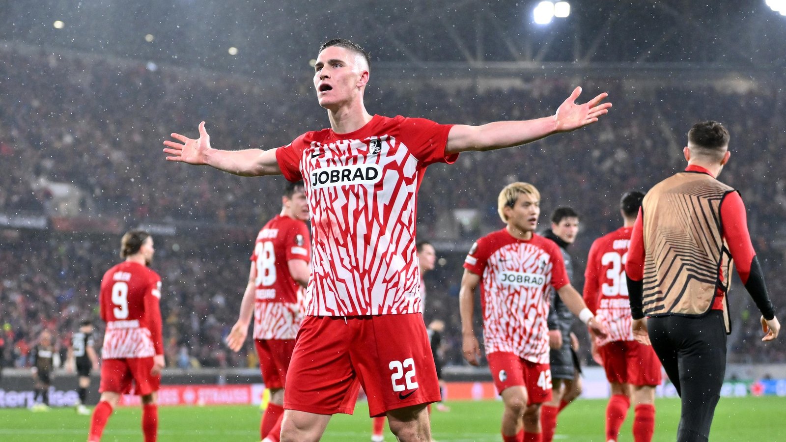 Sejarah Baru dalam Kompetisi Eropa: SC Freiburg Menciptakan Kemenangan Dramatis 1 Sejarah Baru dalam Kompetisi Eropa: SC Freiburg Menciptakan Kemenangan Dramatis