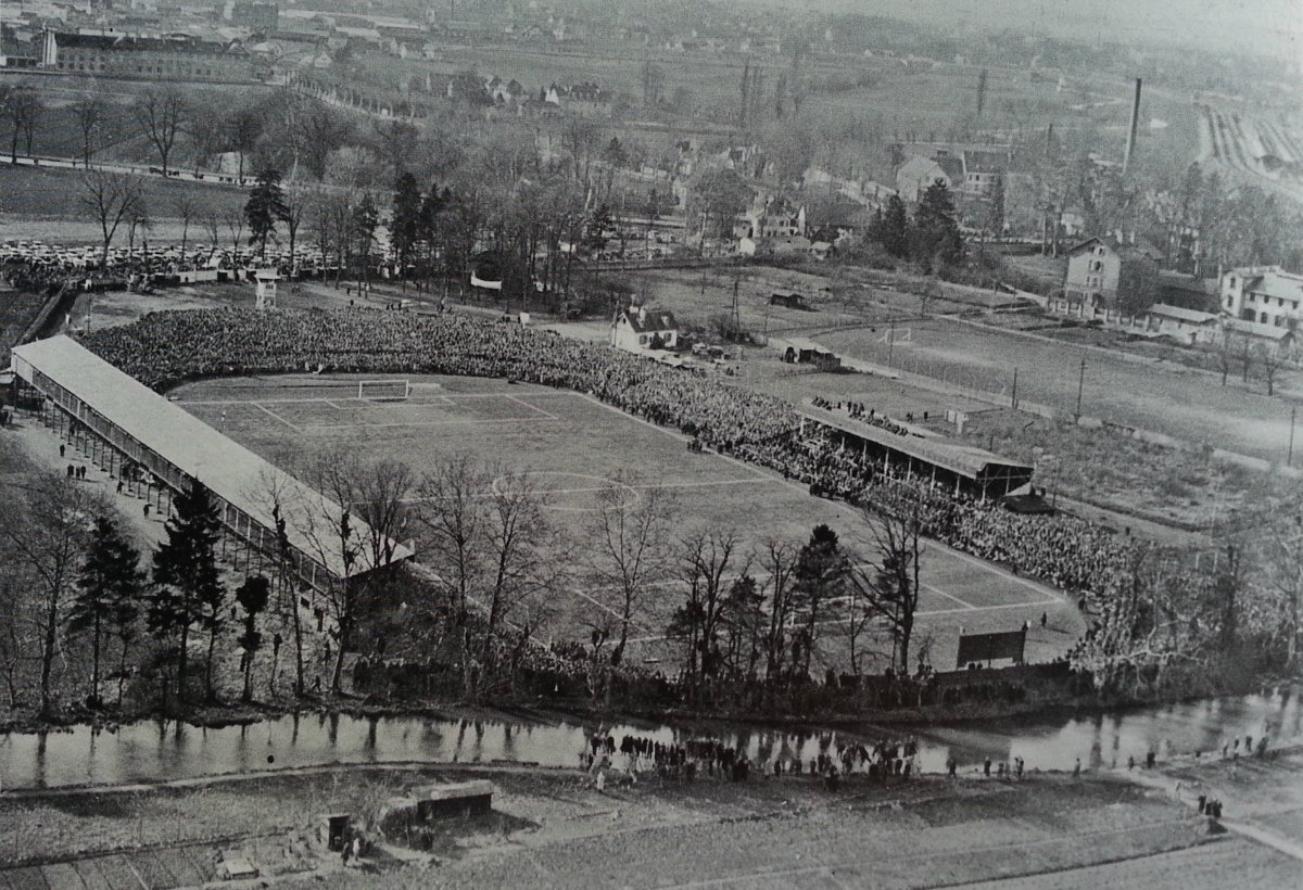 Kekalahan Berat Mainz 05 dan Insiden yang Mengguncang Konferensi Liga