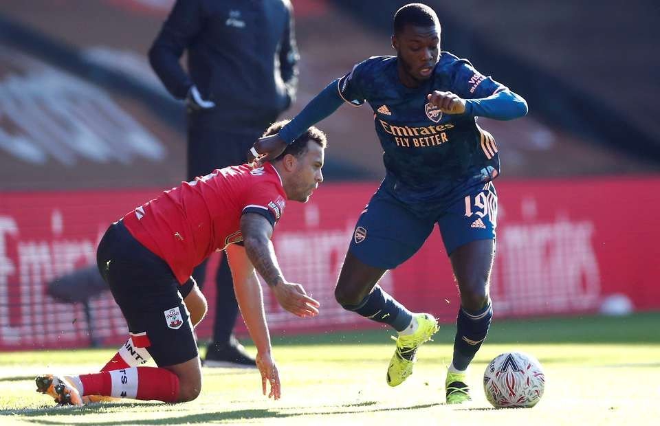 Kesalahan Pertahanan Menghancurkan Harapan Arsenal di Piala FA