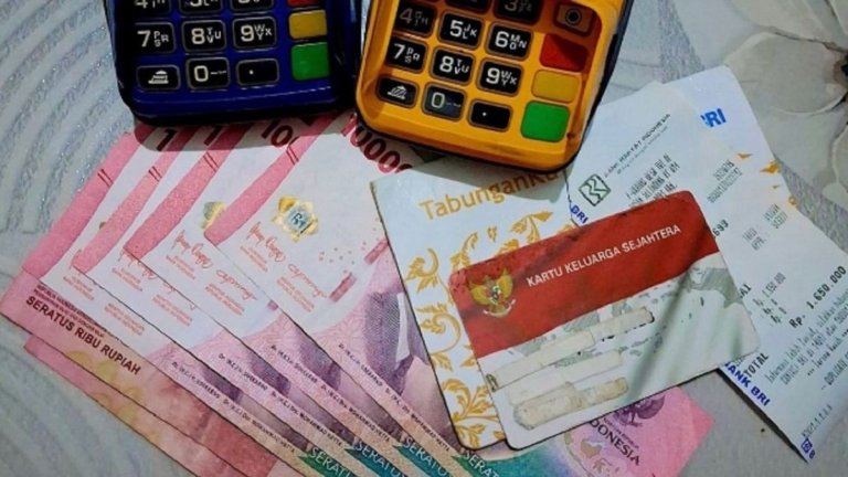 Masalah Penyaluran Bantuan Sosial di Indonesia, 2,8 Juta Penduduk Miskin Desa Belum Terima