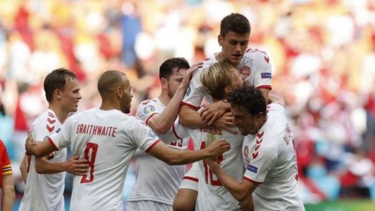 Strategi Menonton Pertandingan Kualifikasi Piala Dunia UEFA antara Republik Ceko dan Denmark