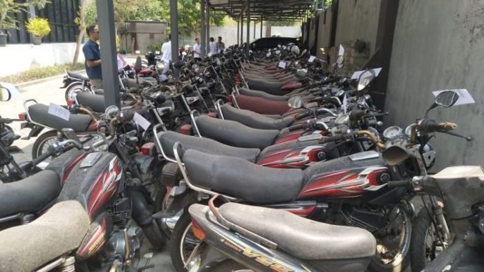 Pemkot Surabaya Melakukan Lelang 85 Kendaraan Operasional untuk Efisiensi Penggunaan BBM