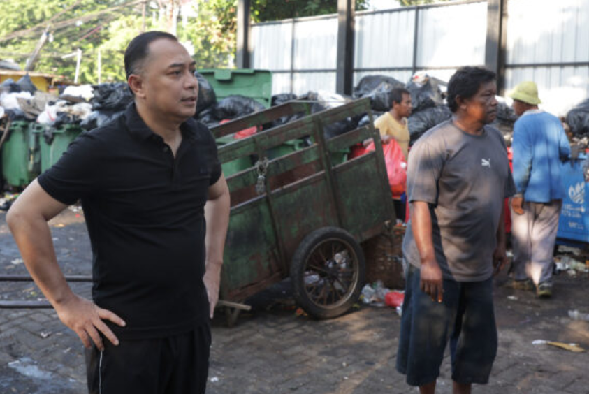 Sistem Pengangkutan Sampah ,Surabaya