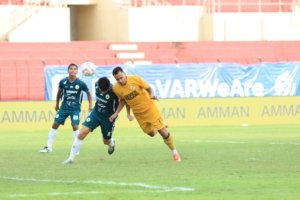 Persib Bandung Dominasi Laga Kontra Semen Padang di Stadion Haji Agus Salim
