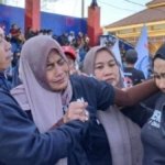 Keluarga-korban-Tragedi-Kanjuruhan-menuntut-keadilan.jpg Keluarga korban Tragedi Kanjuruhan menuntut keadilan
