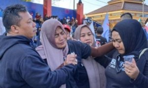 Keluarga-korban-Tragedi-Kanjuruhan-menuntut-keadilan.jpg Keluarga korban Tragedi Kanjuruhan menuntut keadilan