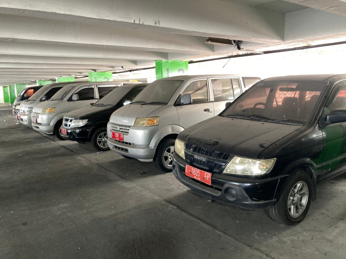 Pemkot Surabaya, Lelang, Kendaraan Operasional