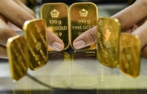 Harga Emas Antam di Surabaya Mengalami Penurunan Hari Ini