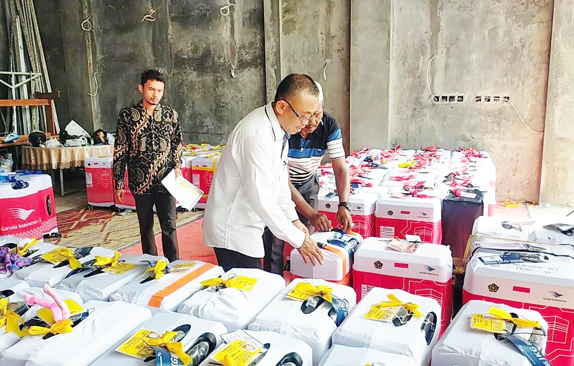 Persiapan Haji 2026 di Surabaya: Koper dan Perlengkapan Sudah Didistribusikan