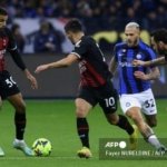 PIALA-SUPER-ITALIA-Pemain-AC-Milan-bere.jpg PIALA SUPER ITALIA Pemain AC Milan bere