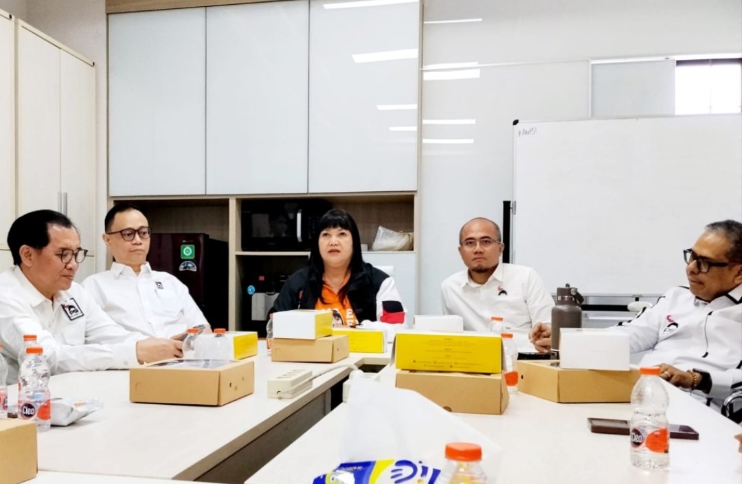 Perkuat Peran Media, PSI Surabaya Hadirkan Komunikasi Tanpa Batas Waktu 1 Perkuat Peran Media, PSI Surabaya Hadirkan Komunikasi Tanpa Batas Waktu