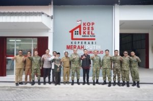 Pangdam V/Brawijaya Tinjau Kesiapan Peresmian Nasional Koperasi Merah Putih di Lamongan