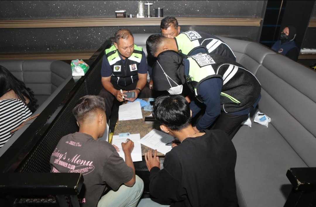 Polda Jatim Razia THM Surabaya, 106 Pengunjung Dites Urine, Hasilnya Seluruhnya Negatif