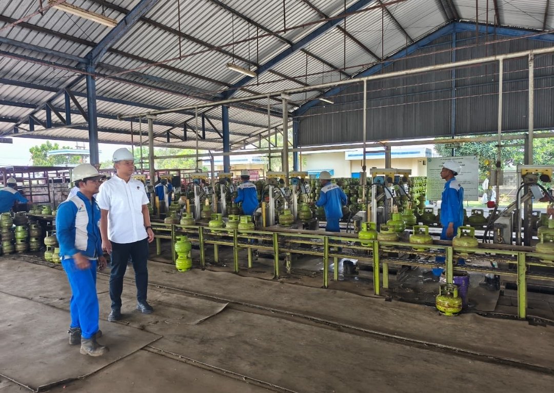 Polres Jombang Cek Ketersediaan LPG 3 Kg di SPBE Pastikan Distribusi Lancar 1 Polres Jombang Cek Ketersediaan LPG 3 Kg di SPBE Pastikan Distribusi Lancar