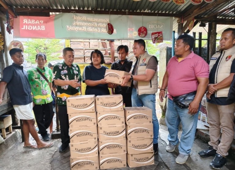 Satgas Pangan Polres Pasuruan Gelontorkan 9,6 Ton Minyakita untuk Stabilkan Harga