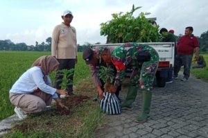 Kolaborasi TNI-Polri dan Pemda Trenggalek Wujudkan Net Zero Carbon