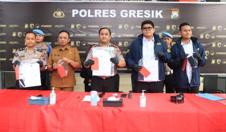 Polres Gresik Amankan Tersangka Penipuan Rekrutmen ASN Modus Jual Beli SK Palsu