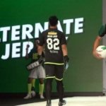 bek-persebaya-surabaya-hansamu-yama-saat-peluncuran-jersey-baru-bajul-ijo.jpg bek persebaya surabaya hansamu yama saat peluncuran jersey baru bajul ijo