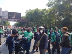 Pengamanan Massal untuk Aksi Ojol di Surabaya, Polisi Turunkan 700 Personel