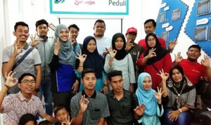 gambar A pengelola sampah surabaya