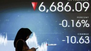 Pergerakan Pasar Saham dan Kinerja Emiten di Tengah Penurunan IHSG