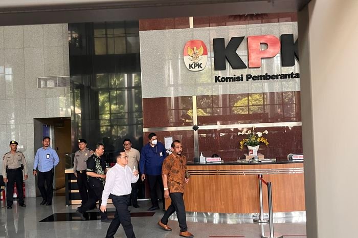 Kasus Korupsi di Lingkungan Pemerintah Kabupaten Pati: Penyelidikan KPK Terhadap Mantan Kepala Desa