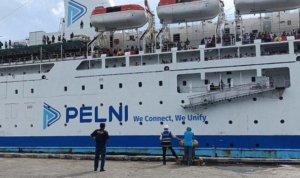 kapal Pelni bersandar di Pelabuhan Manokwari Sabtu 21122024 sore 1