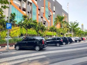 DPRD Surabaya Dukung Kebijakan Parkir Non Tunai: Solusi untuk Efisiensi dan Kesejahteraan