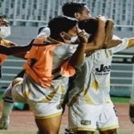 para pemain dewa united berselebrasi usai mencetak gol ke gawang psim di liga 2 indonesia