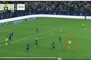 Cristiano Ronaldo dan Momen Viral di Lapangan Sepak Bola