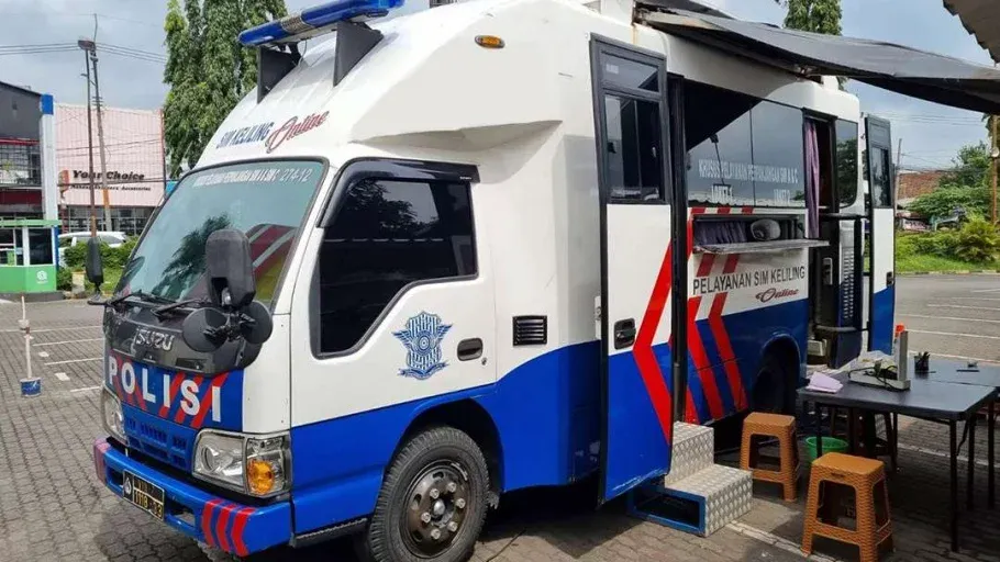 Layanan SIM Keliling di Surabaya: Jadwal dan Lokasi untuk Perpanjangan Izin Mengemudi