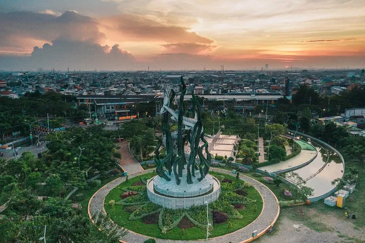 Wisata Surabaya: Destinasi yang Menawarkan Kombinasi Budaya, Alam, dan Hiburan