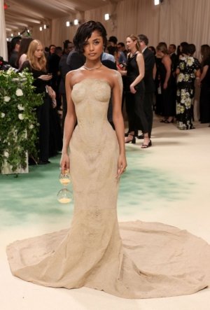 Kehadiran Bintang-Bintang di Met Gala 2026: Pesta Mode yang Menggambarkan Seni dan Identitas