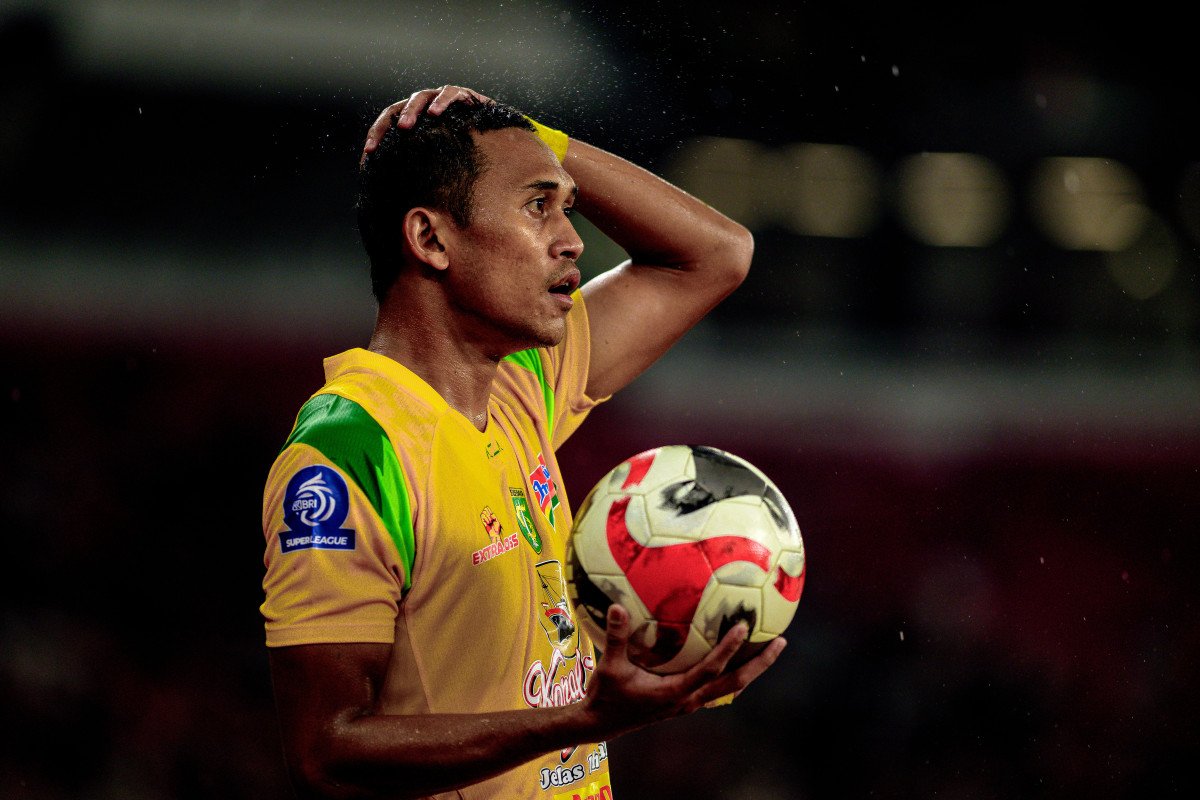 Arief Catur Pamungkas, Pemain Terbaik Super League 2025/2026 yang Berhasil Membuktikan Konsistensi 1 Arief Catur Pamungkas,
