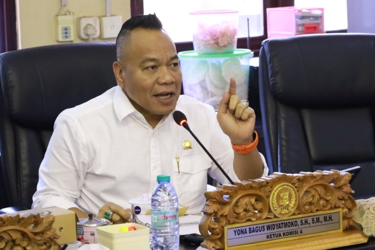 Komisi A DPRD Surabaya