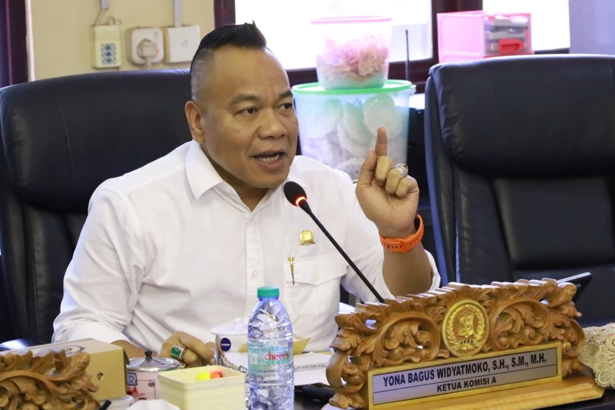 Komisi A DPRD Surabaya