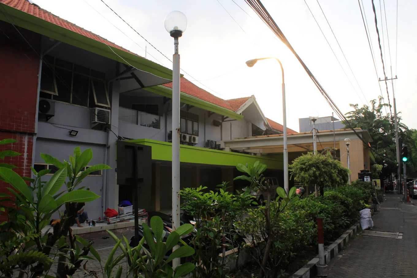 Siswa, Surabaya, Keracunan , Makanan Bergizi Gratis ,MBG