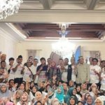 Ratusan relawan dari Surabaya Gresik dan sekitarnya mendadak mendatangi