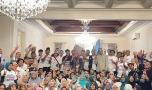 Ratusan relawan dari Surabaya Gresik dan sekitarnya mendadak mendatangi